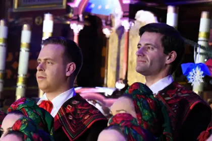 Koncert kolęd w wykonaniu Zespołu Śląsk” 4