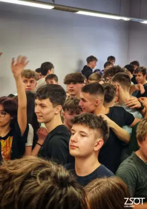 Messenger_creation_E6454ABA-DF51-46F0-BDF5-491CF2D88460