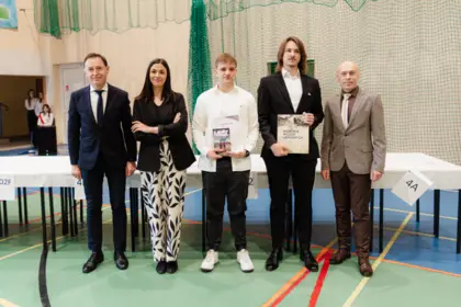 Pożegnanie maturzystów Mickiewicz 24.04.2026-1 (9)