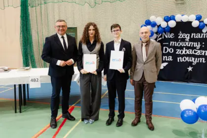 Pożegnanie maturzystów Mickiewicz 24.04.2026-1 (8)