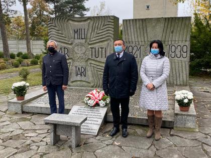 Cześć i chwała Bohaterom!