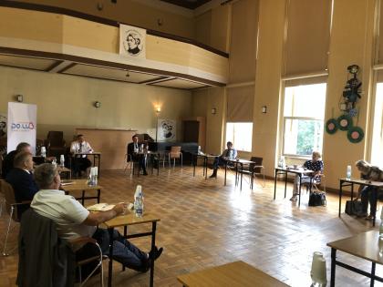 Powrót uczniów do szkół - główny temat środowego spotkania samorządowców