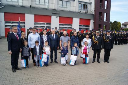 Powiatowy Konkurs Plastyczny „Strażak – przyjaciel dzieci”