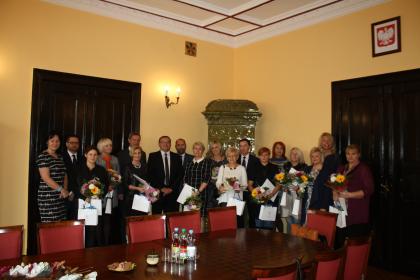 Starosta wręczył nauczycielom nagrody