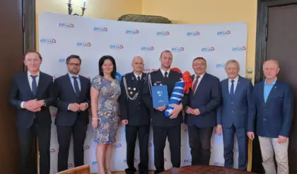 Sukcesy Damiana Łebka - reprezentanta OSP Tanina - zostały docenione przez Zarząd Powiatu w Lublińcu