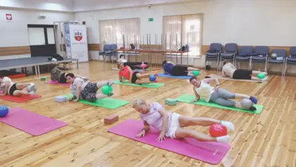 W Gminnym Ośrodku Kultury w Herbach odbyły się warsztaty taneczne z elementami akrobatyki i zajęcia pilates