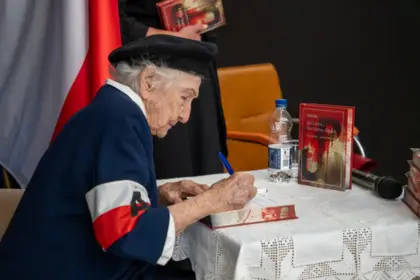 Żywa lekcja historii z Heleną Kamerską, sanitariuszką Powstania Warszawskiego 11