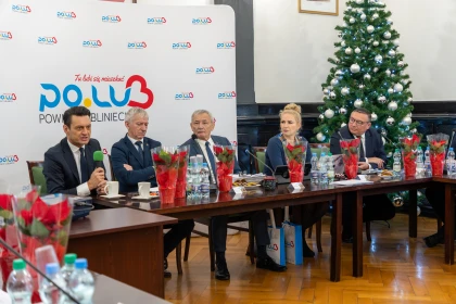 W dzisiejszej sesji Rady Powiatu uczestniczył poseł na Sejm RP Przemysław Witek